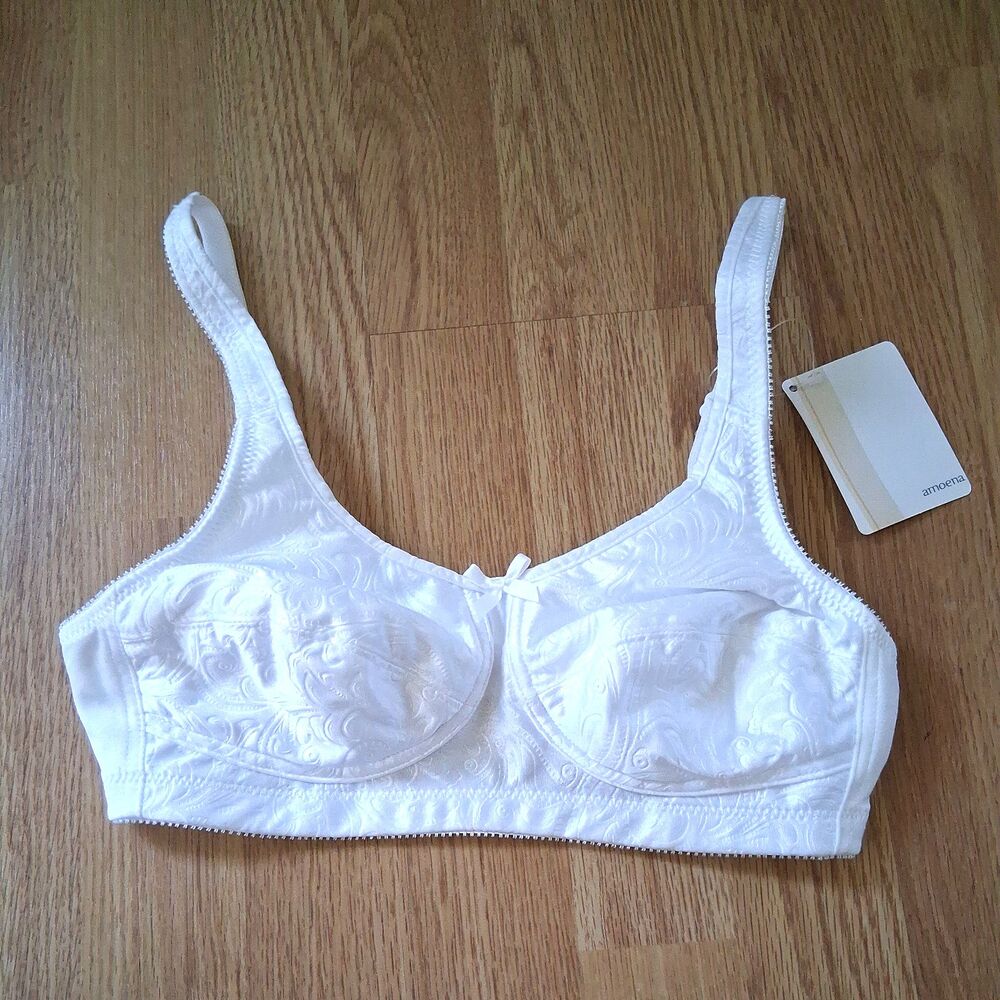 Amoena Dorothy Wire Free Bra Size 32B Style 2123 White Lined Pockets NEW